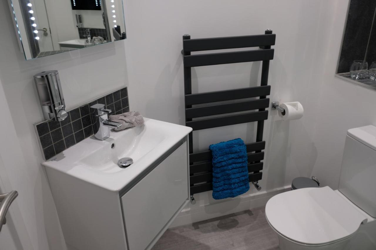Rosemary House Brs Airport Accommodation Winford Eksteriør bilde