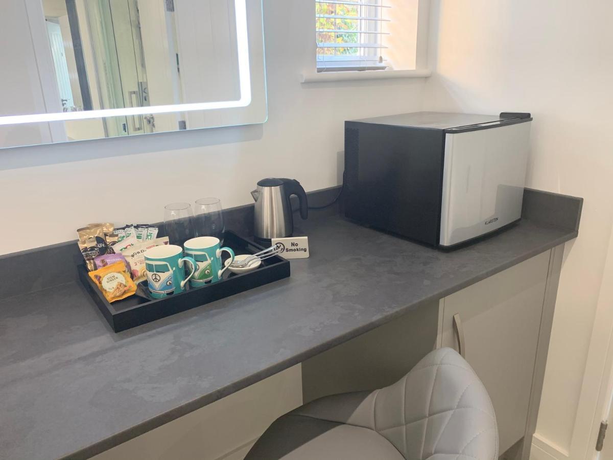 Rosemary House Brs Airport Accommodation Winford Eksteriør bilde